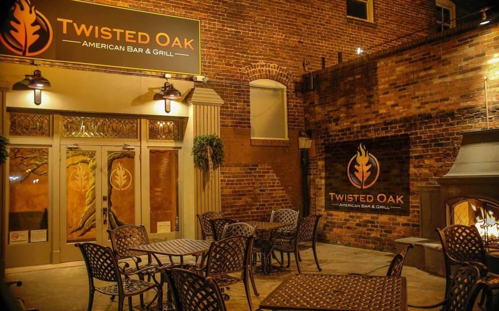 Pet Friendly Twisted Oak American Bar & Grill
