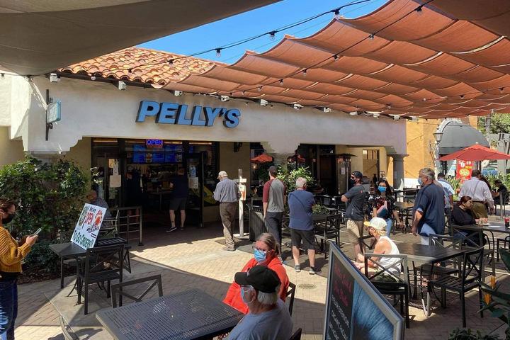 Pet Friendly Pelly's Fish Market & Cafe