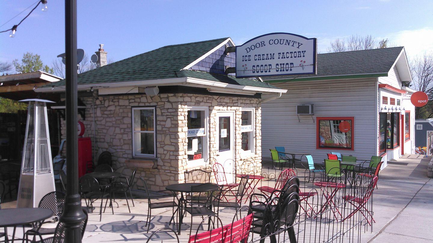 Pet Friendly Door County Ice Cream Factory & Sandwich Shoppe