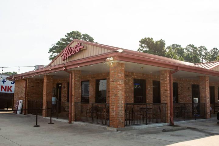 Pet Friendly Nico's Bar and Grill