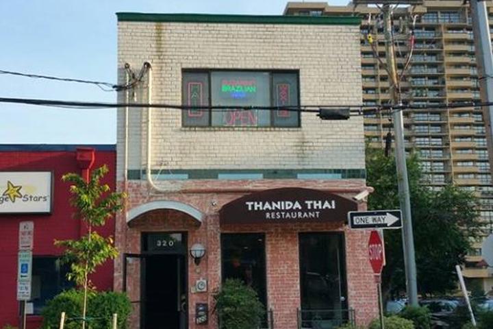 Pet Friendly Thanida Thai Restaurant