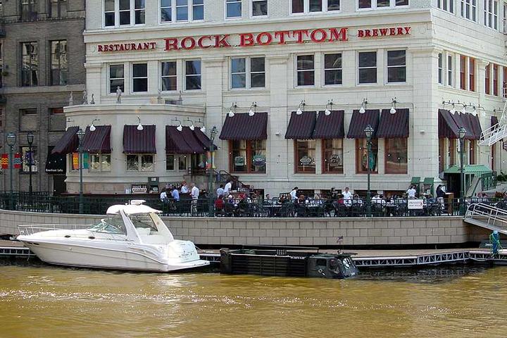 Dog Friendly Restaurants In Wisconsin Bringfido