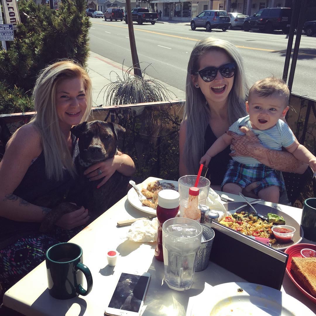 breakfast dog friendly near me