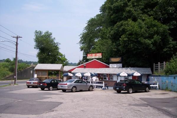 Dog Friendly Restaurants in Naugatuck, CT BringFido