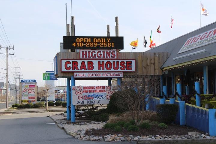 Pet Friendly Higgins Crab House South