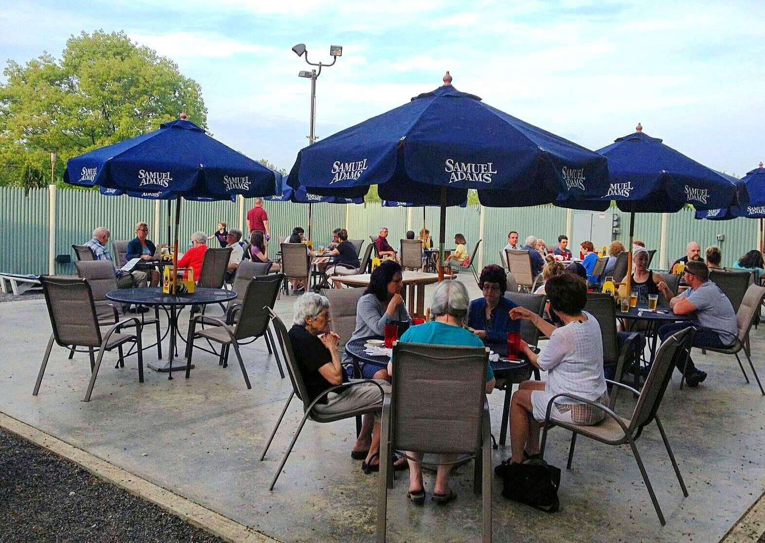 Dog Friendly Restaurants In Wells Me - Bringfido