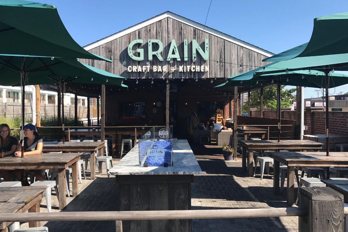 grain craft bar and kitchen