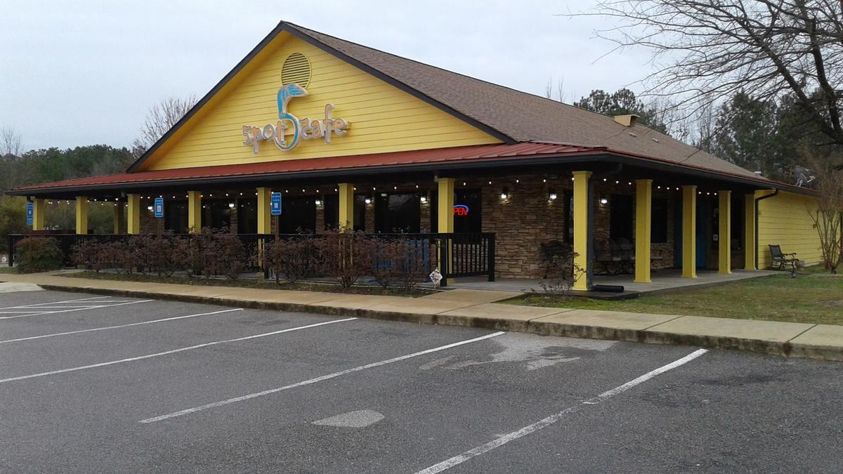 The 5 Spot Cafe Is Pet Friendly