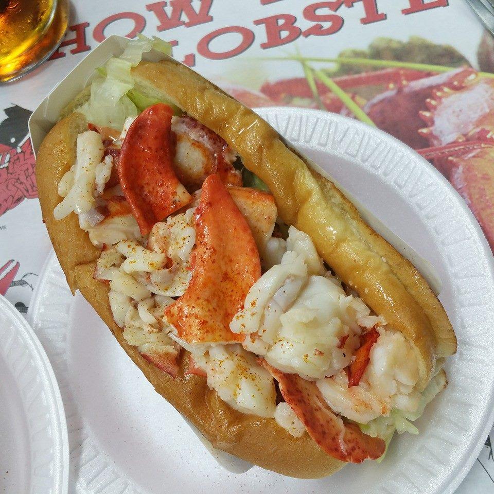 Gateway Lunts Lobster Pound Is Pet Friendly