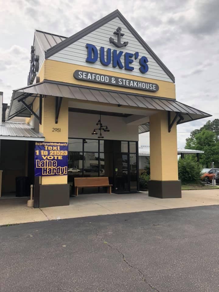 Pet Friendly Duke's Seafood & Steakhouse Watson