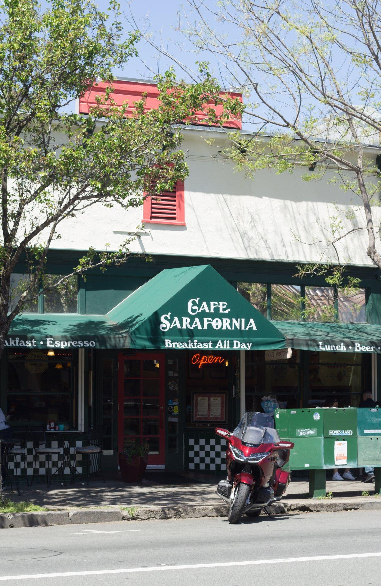 Pet Friendly Cafe Sarafornia
