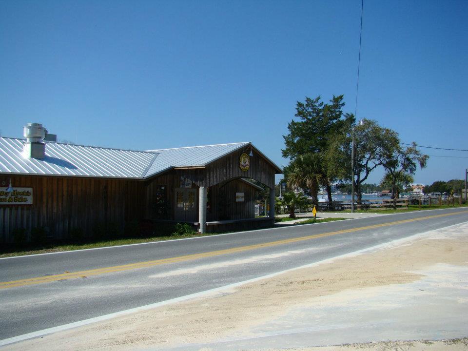 howie's doggie daycare