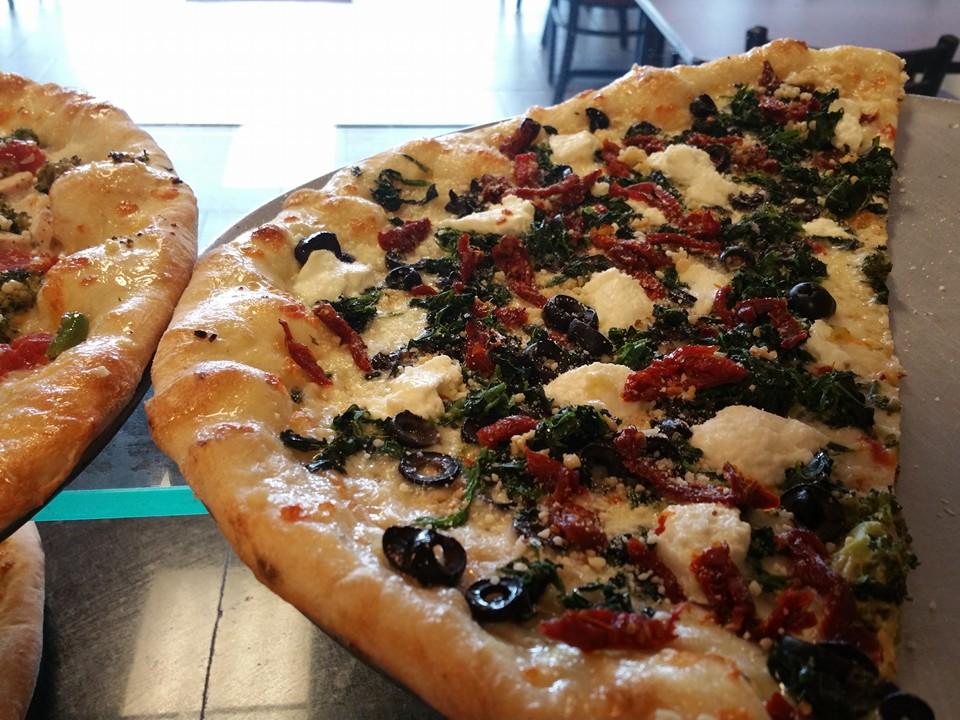 Ultimate Guide to Pizza in Daytona Beach Shores