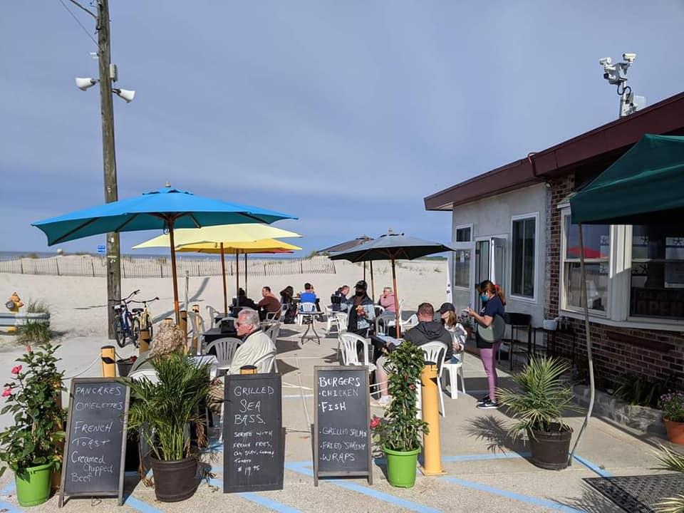 The Cove Restaurant & Seaside Deck Pet Policy