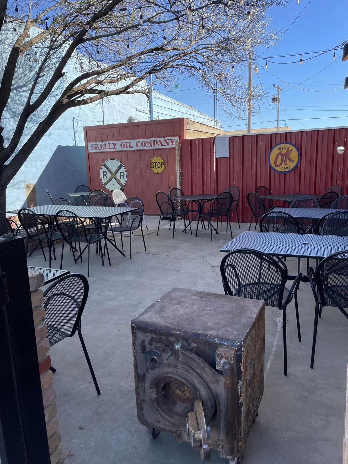 Backdoor Steakhouse Is Pet Friendly