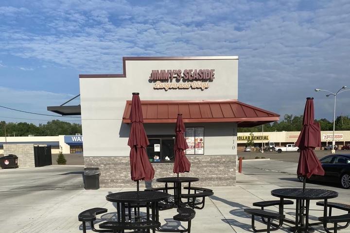Pet Friendly Jimmy's Seaside Burger and Wings