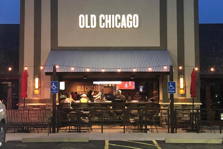 Pet Friendly Old Chicago Pizza + Taproom