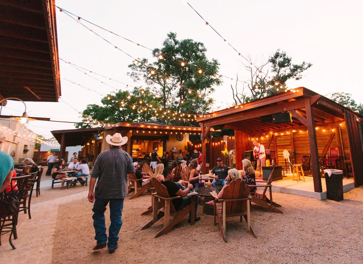 Pour Haus Patio Bar Is Pet Friendly