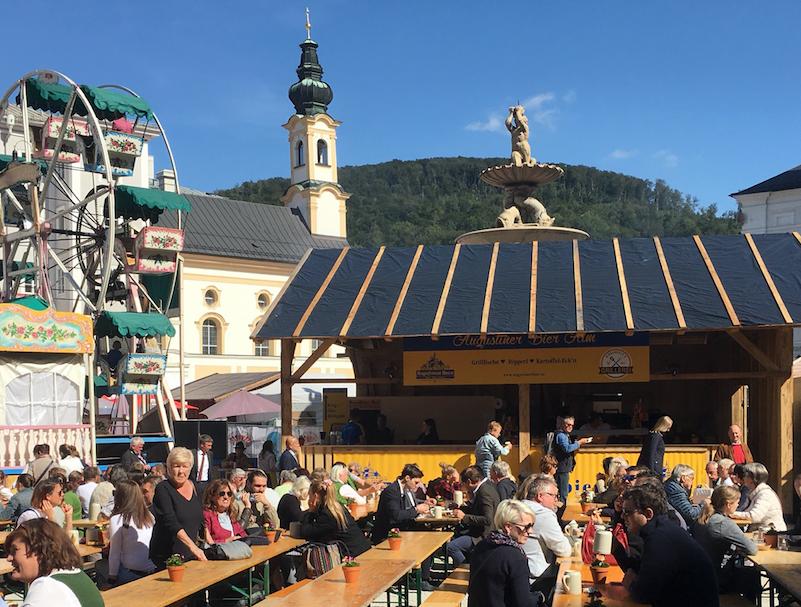 Augustiner Braustubl Is Pet Friendly