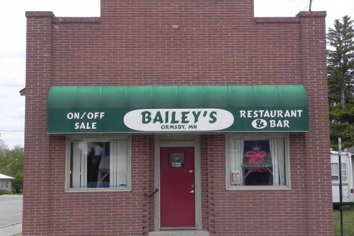 Pet Friendly Bailey's Restaurant & Bar