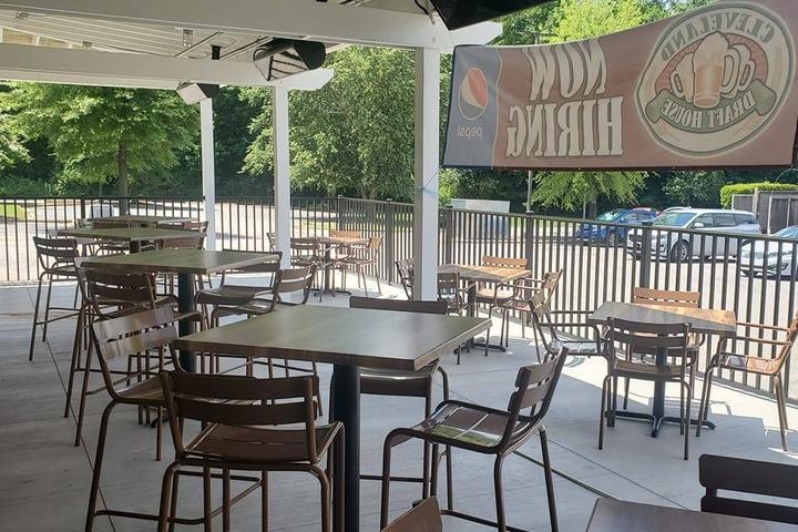 Pet Friendly Cleveland Draft House of Fuquay