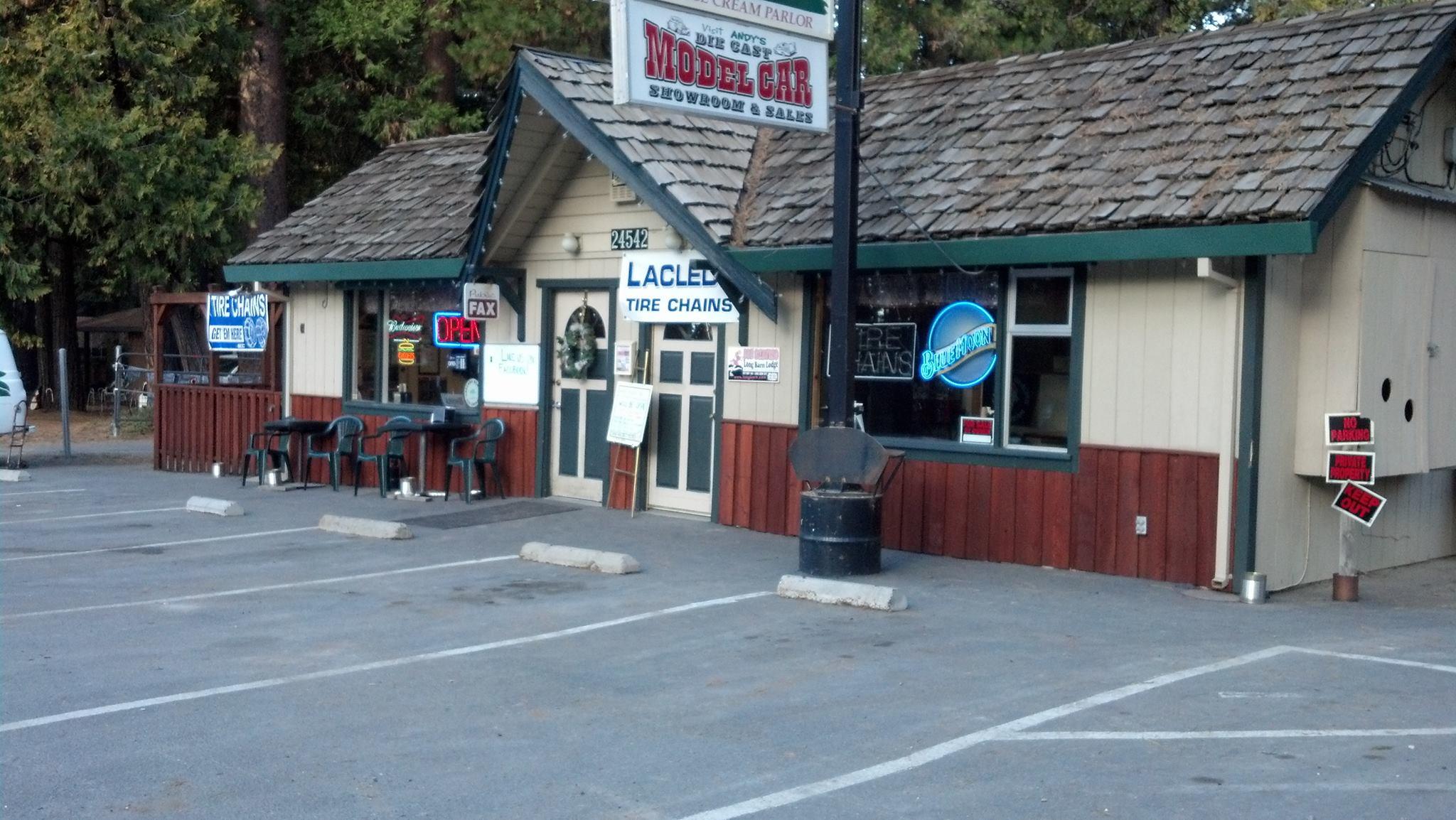 Pet Friendly Andy's Mountain Grill & Deli