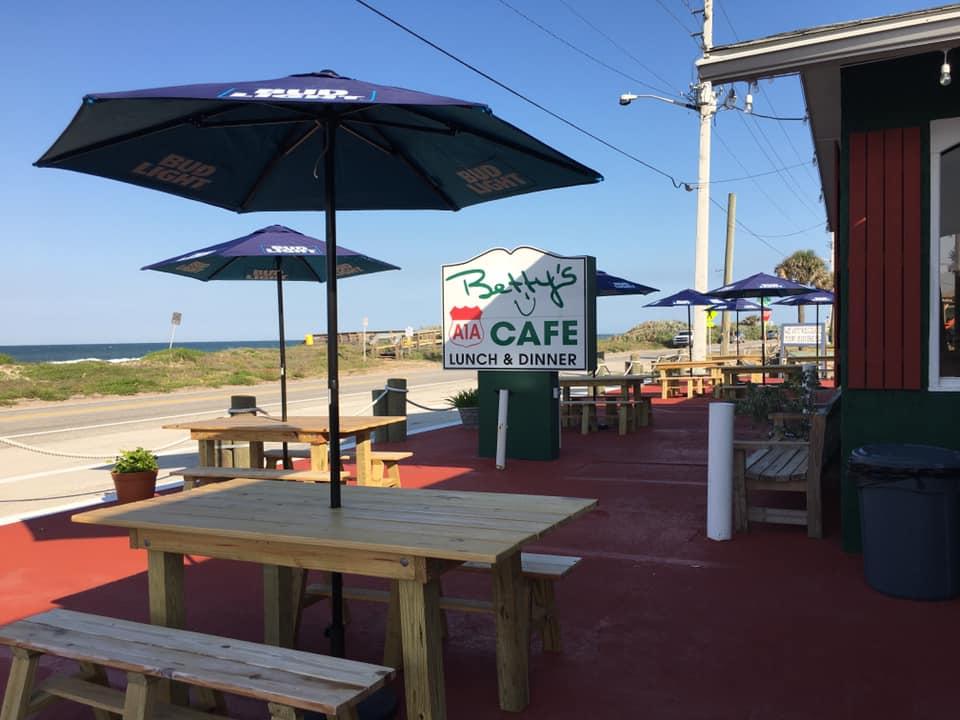 Dog Friendly Sidewalk Cafés in Ormond Beach, FL BringFido