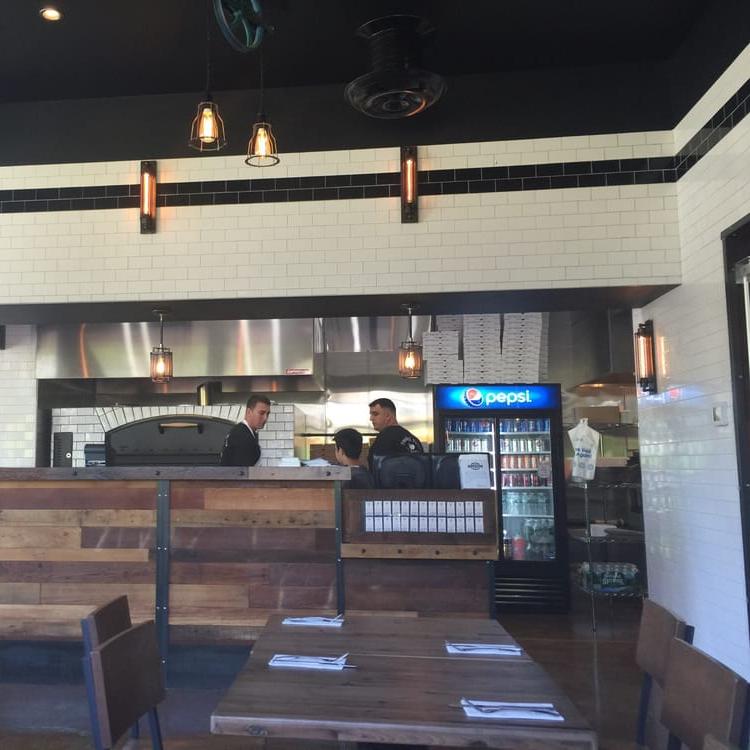 Trumbull pizza online company