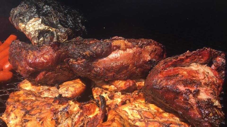 Swingin Door Texas Bbq Is Pet Friendly