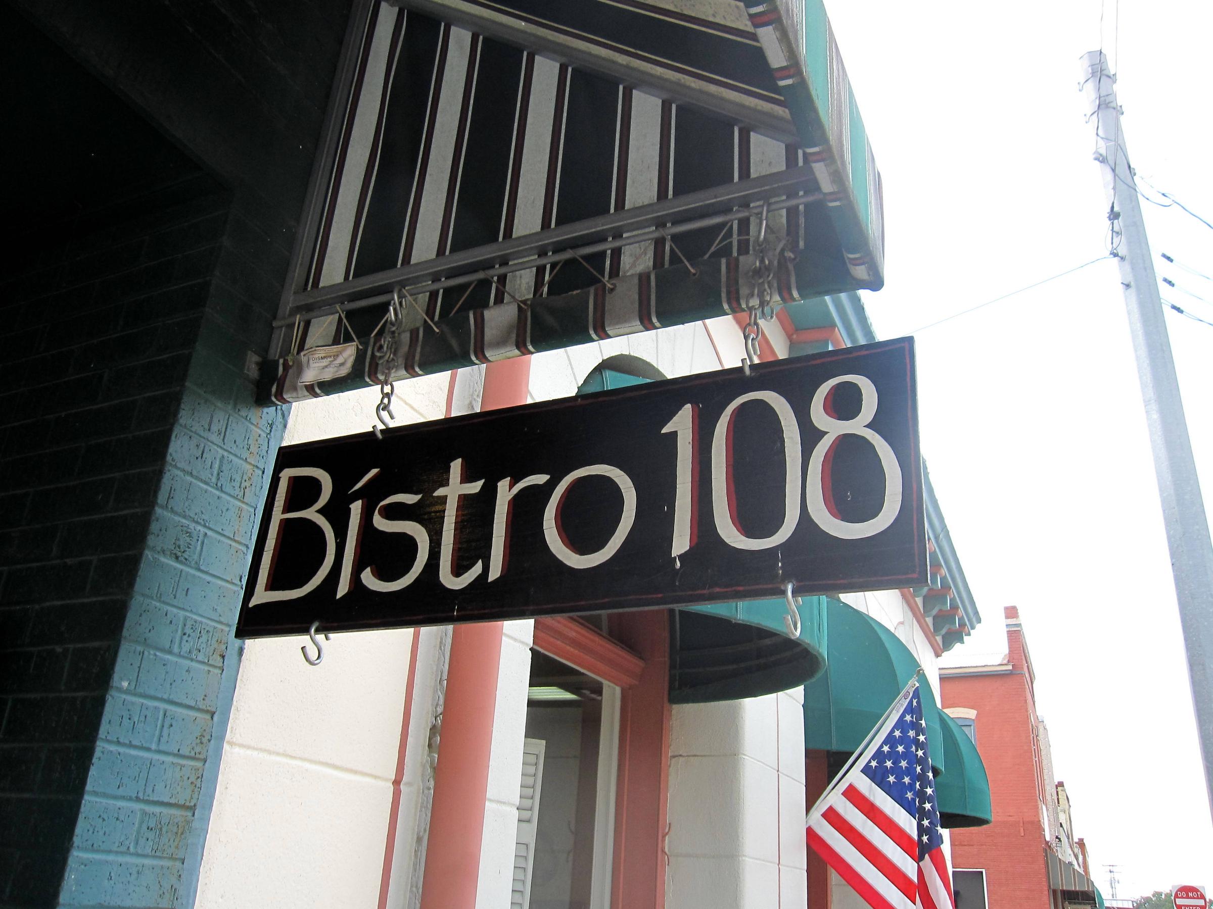 dog-friendly-restaurants-in-la-grange-tx-bringfido
