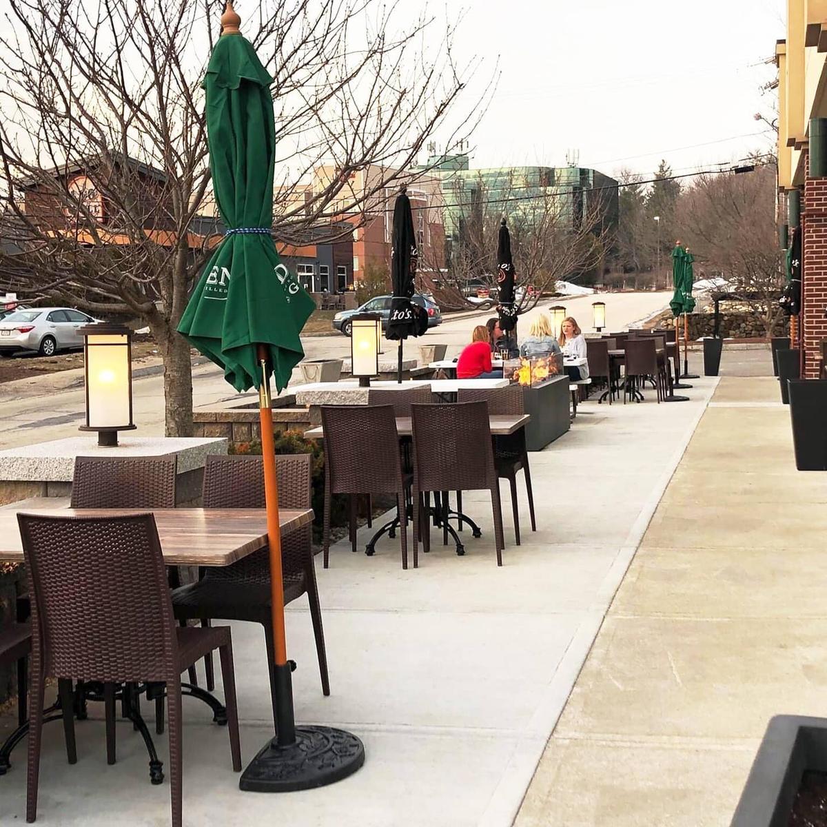 Panera outdoor 2025 seating