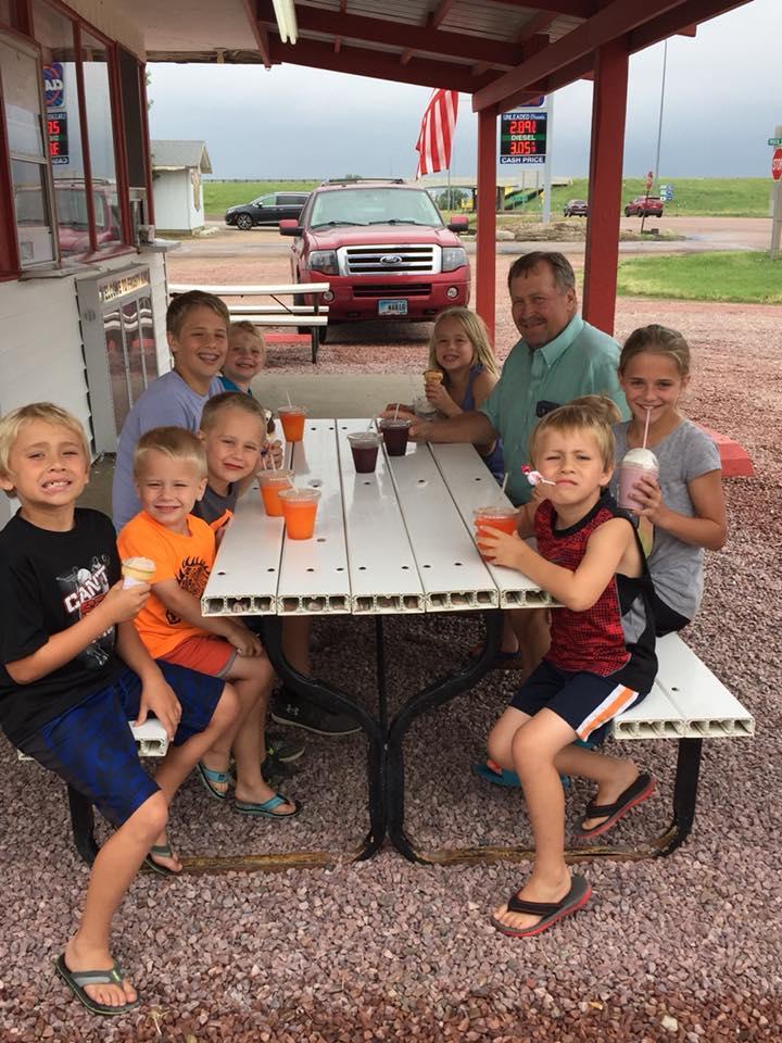 Dog Friendly Restaurants in Kimball, SD BringFido