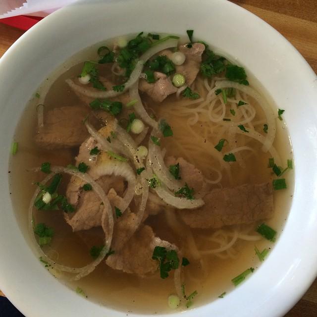 Bagels and Noodles Is Pet Friendly