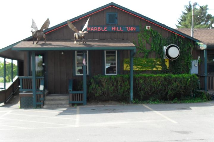 Pet Friendly Marble Hill Inn