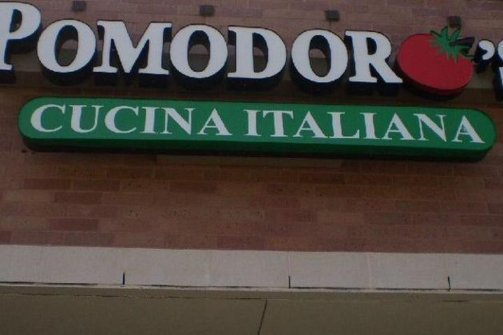 Pet Friendly Pomodoro's Cucina Italiana