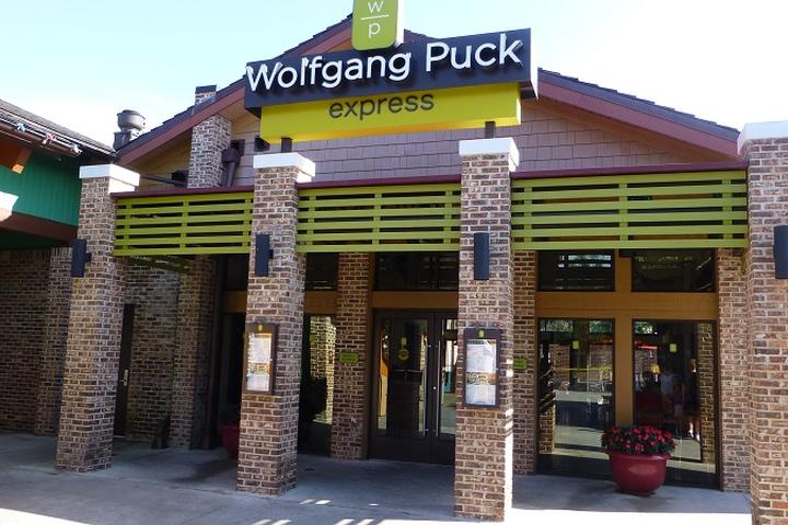 Pet Friendly Wolfgang Puck Express