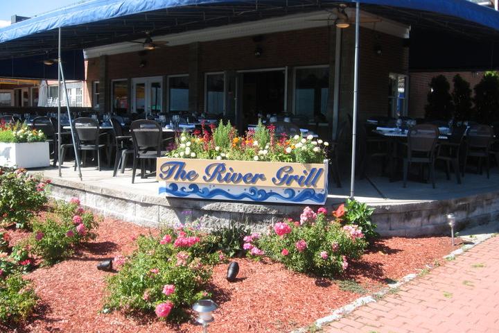 Pet Friendly The River Grill