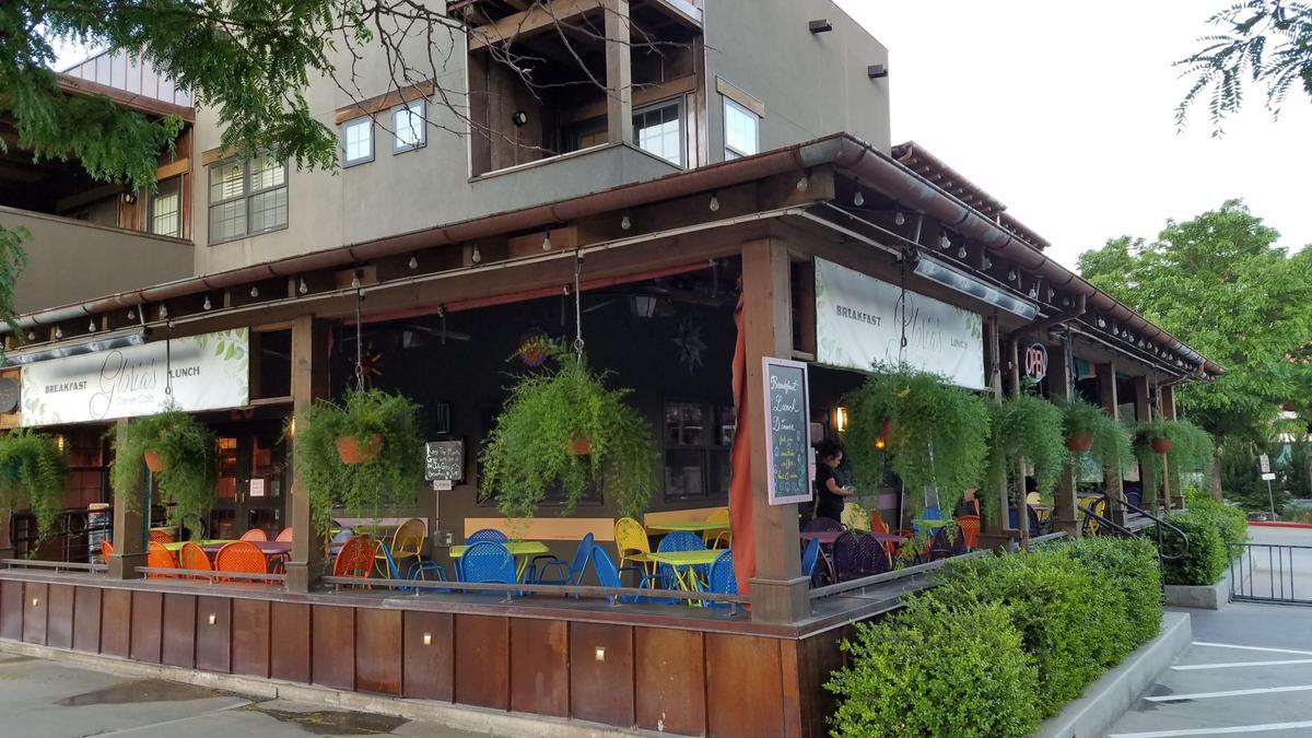 Gloria S Corner Cafe Is Pet Friendly