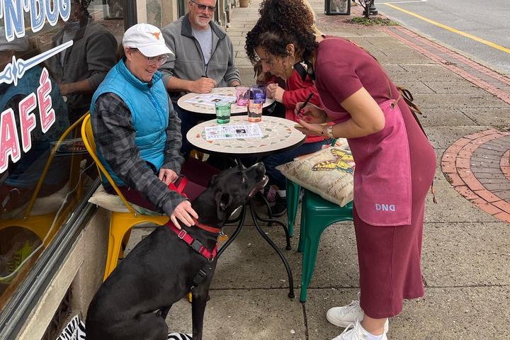 Pet Friendly Date'N'Dog Café