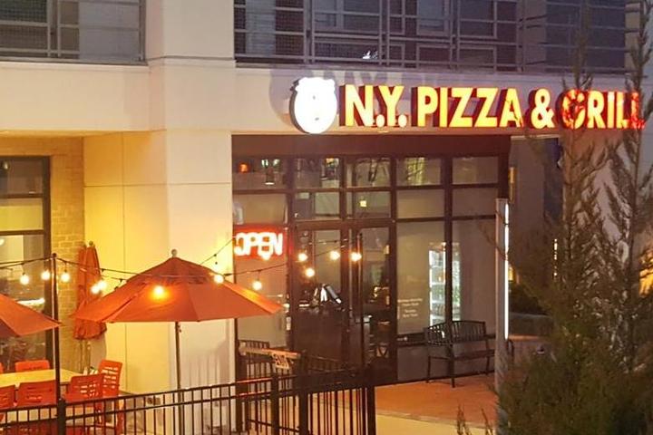 Pet Friendly Vinny's NY Pizza & Grill