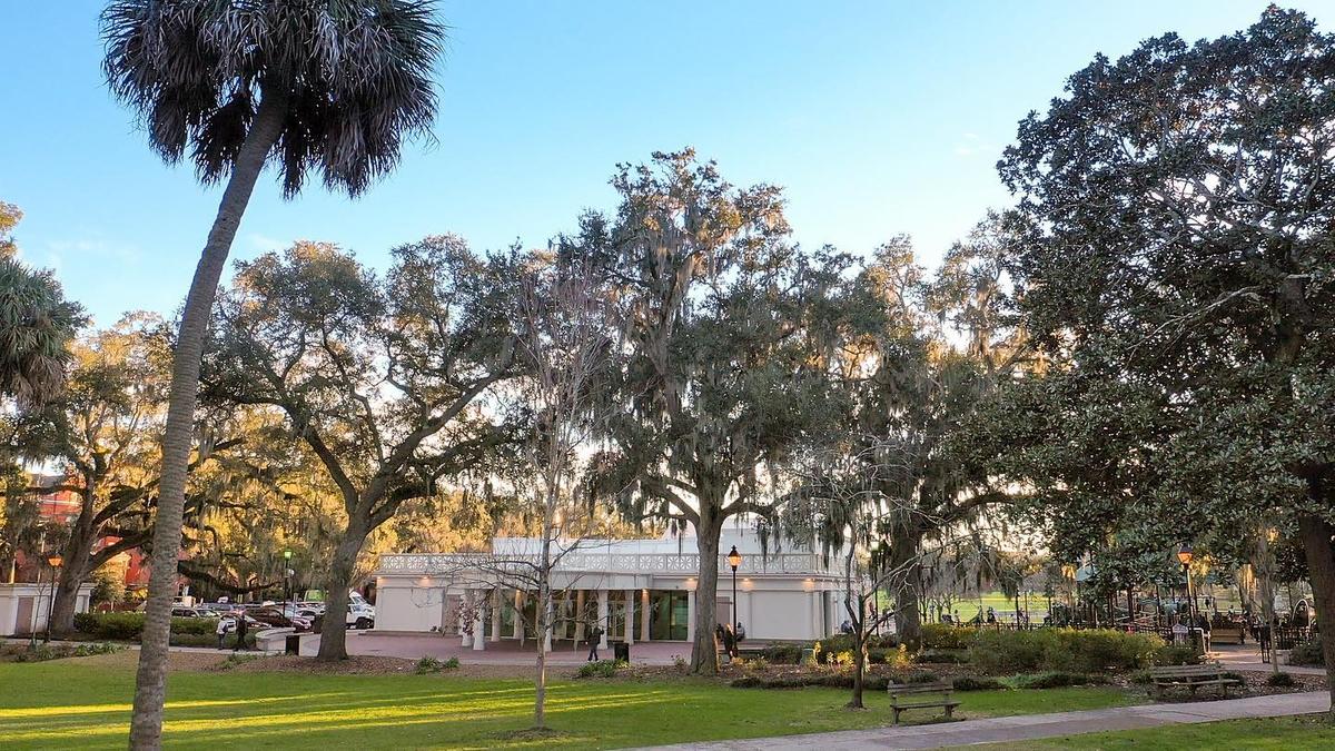 Collins Quarter at Forsyth Park Is Pet Friendly
