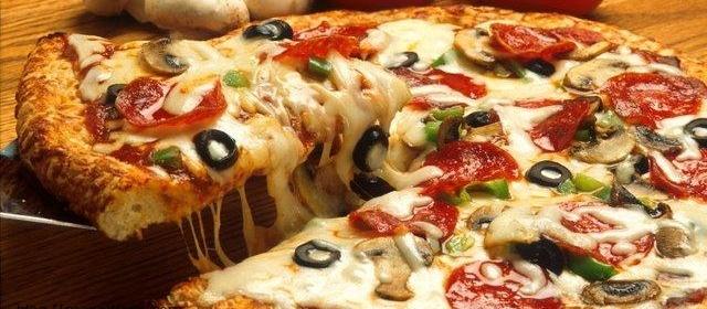 Picture of the food at Red Bug Motors Pizza, a dog friendly restaurant in Jekyll Island. Picture of the food at Red Bug Motors Pizza, a dog friendly restaurant in Jekyll Island.