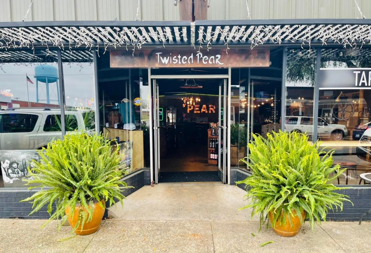 Twisted Pear Taproom & Coffee House Is Pet Friendly