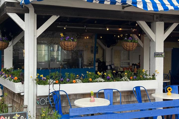 Pet Friendly Among the Flowers Cafe