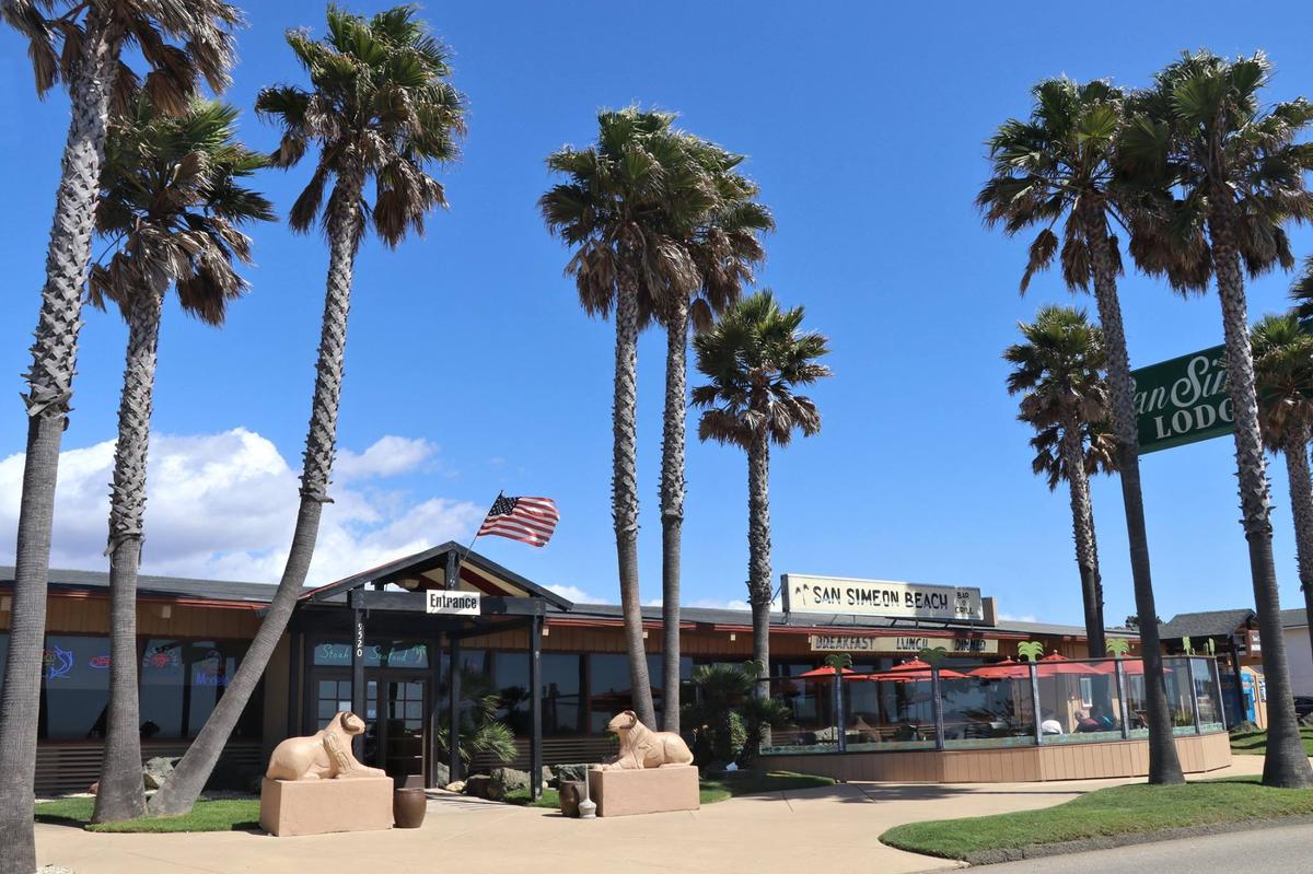 San Simeon Beach Bar & Grill Is Pet Friendly