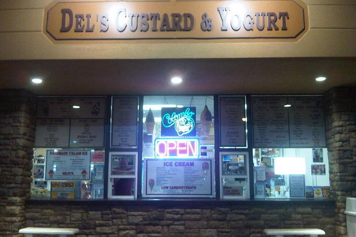 Pet Friendly Del's Custard and Yogurt