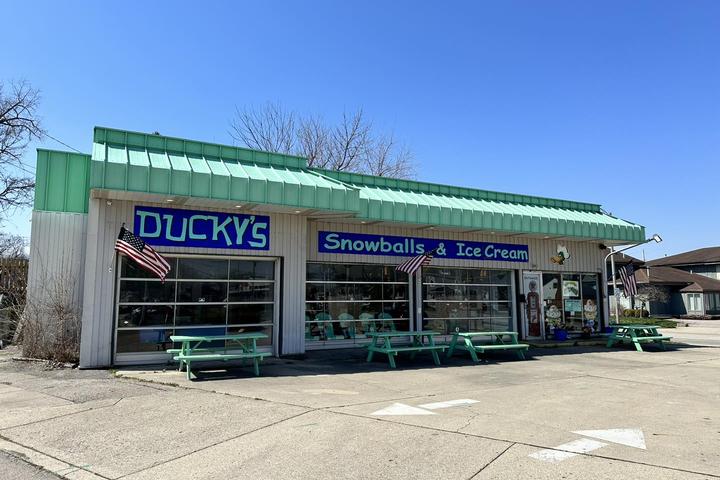 Pet Friendly Ducky's Snowballs and Ice Cream