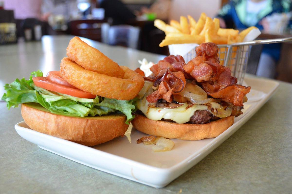 Dog Friendly Restaurants in New Milford, CT - BringFido