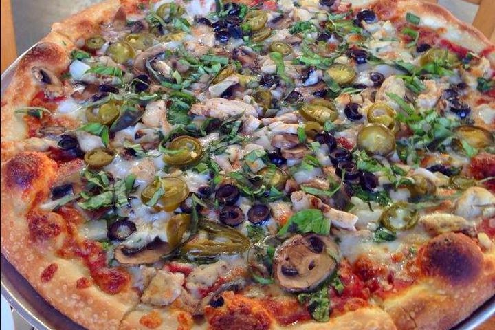 Dog Friendly Pizza Restaurants In Burlingame Ca Bringfido Dog Friendly Pizza Restaurants In Burlingame Ca Bringfido