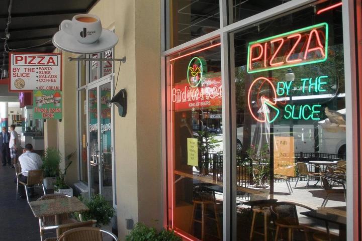 Pet Friendly Bravo's Pizza & Italian Eatery
